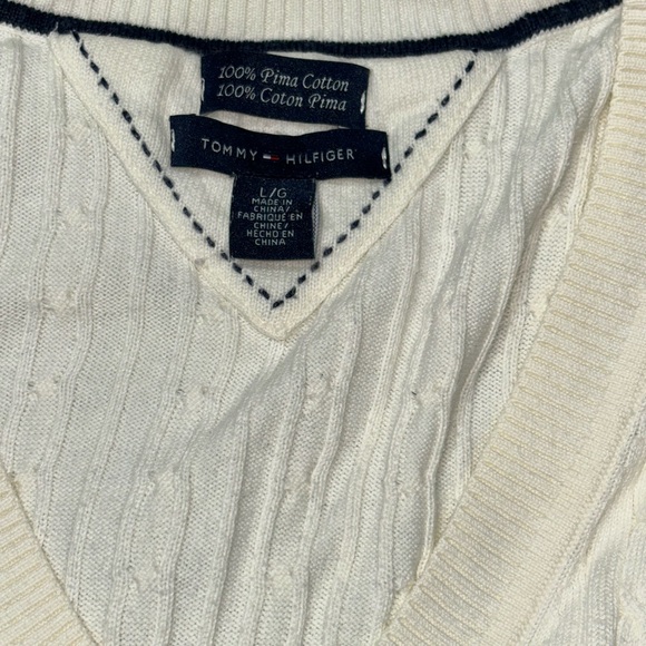 Tommy Hilfiger Sweater Womens L Cable Knit Cream Ivory Pullover Vneck long SIv. - Picture 5 of 5